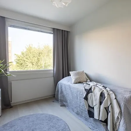 Stunning 100m2 Home, 3 Bedroom 1-4 Persons, Close To With Parking *