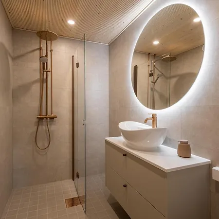 Stunning 100m2 Home, 3 Bedroom 1-4 Persons, Close To With Parking Апартаменты